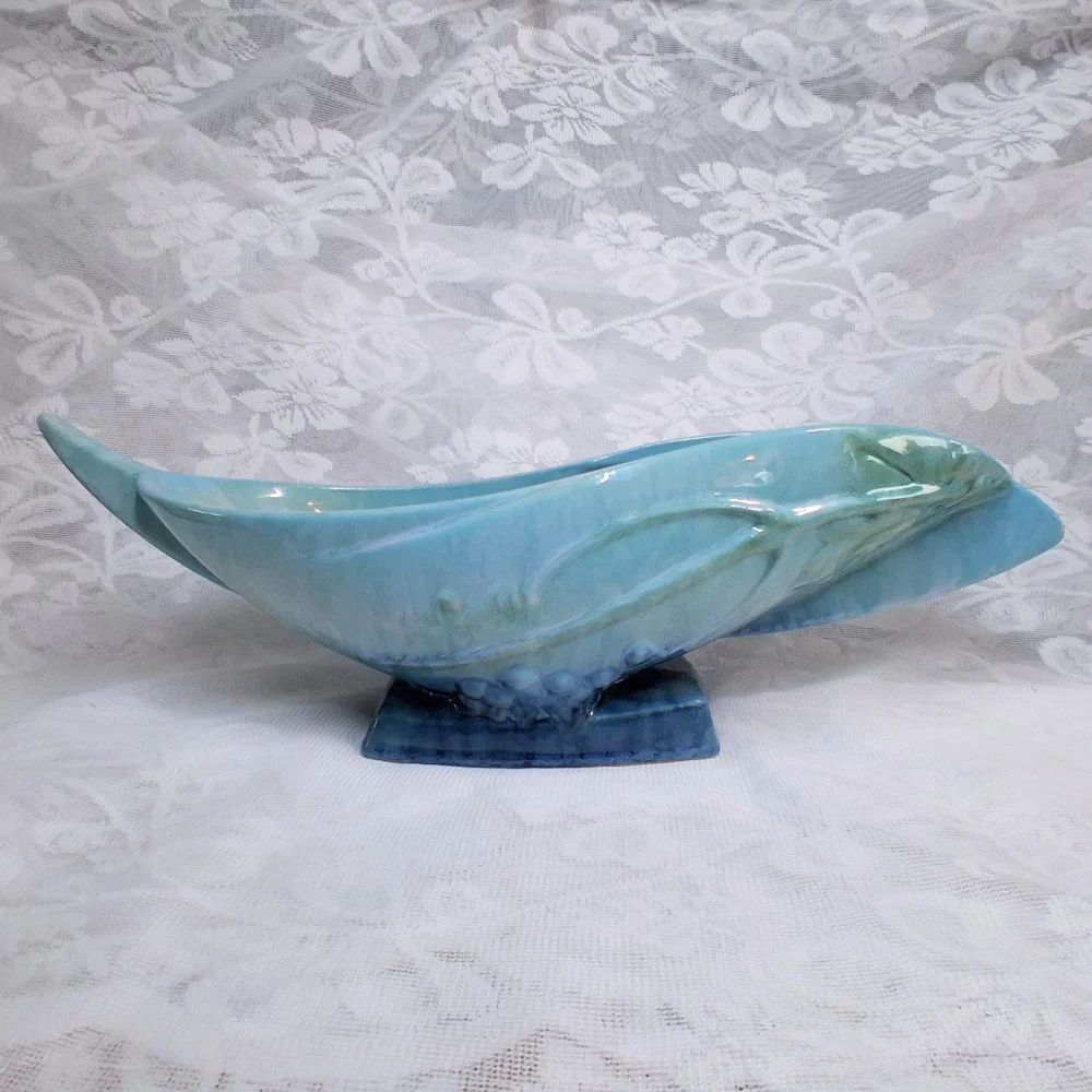 Vintage Roseville Pottery Wincraft Console Bowl Azure Blue Grapevine 228-12 - Picture 1 of 16